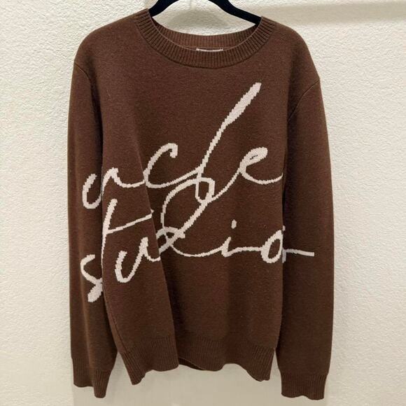 Uncle Studios The Autograph Jumper - Picture 1 of 5